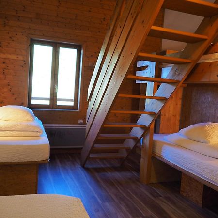 Auberge De Jeunesse Hi Ла-Клюсаз Экстерьер фото