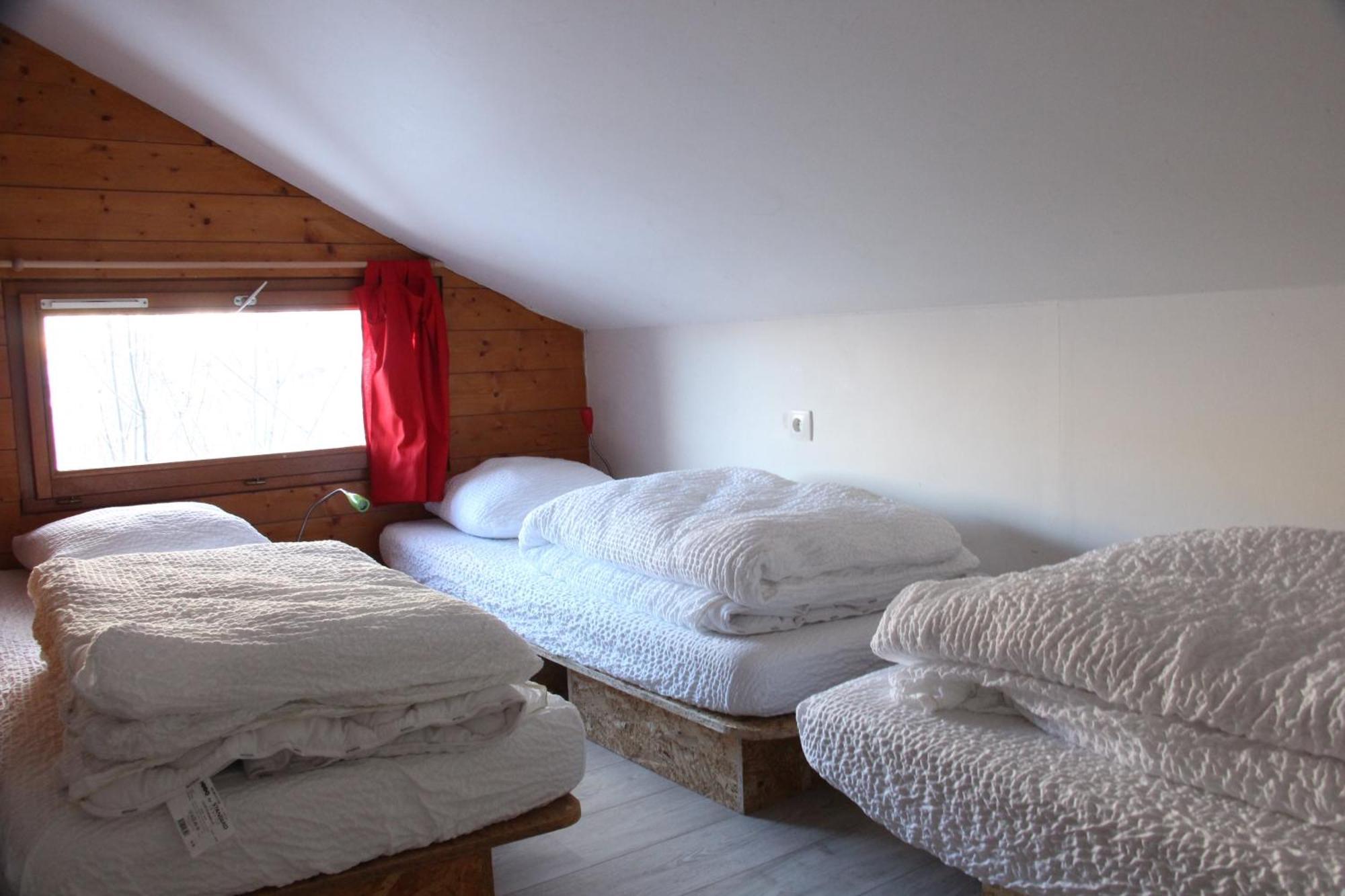 Auberge De Jeunesse Hi Ла-Клюсаз Экстерьер фото
