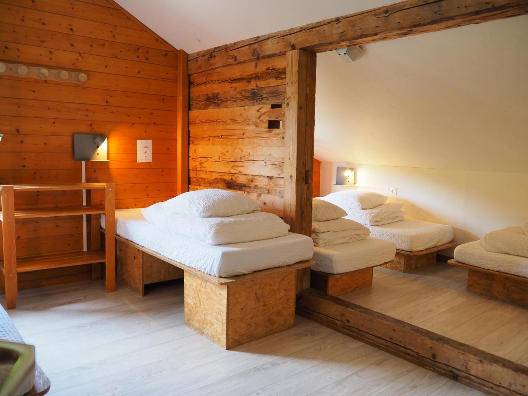 Auberge De Jeunesse Hi Ла-Клюсаз Экстерьер фото
