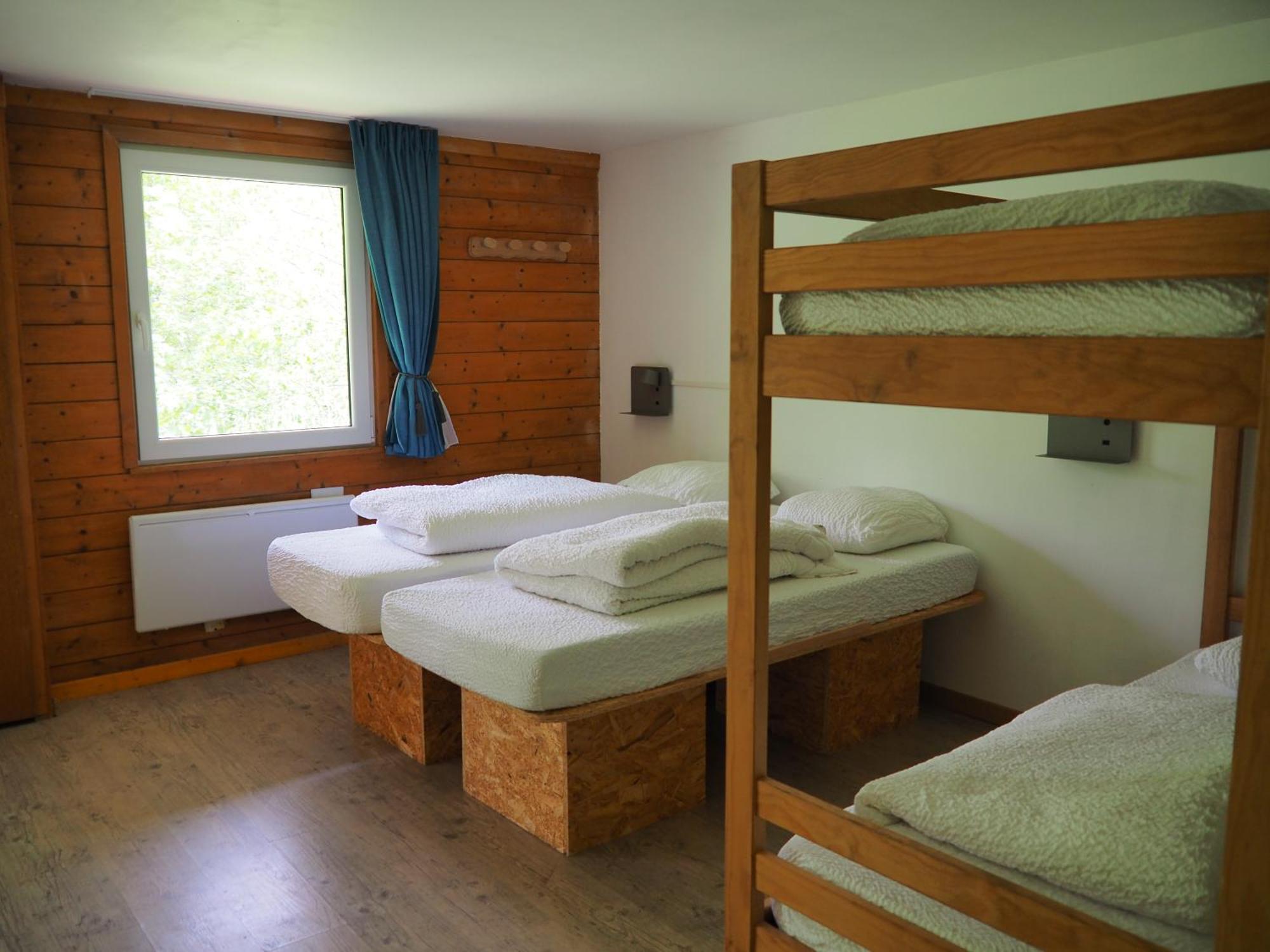 Auberge De Jeunesse Hi Ла-Клюсаз Экстерьер фото