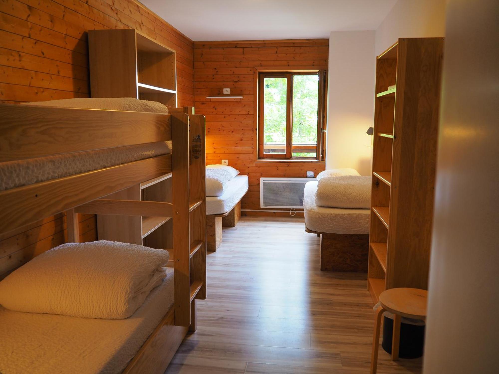 Auberge De Jeunesse Hi Ла-Клюсаз Экстерьер фото