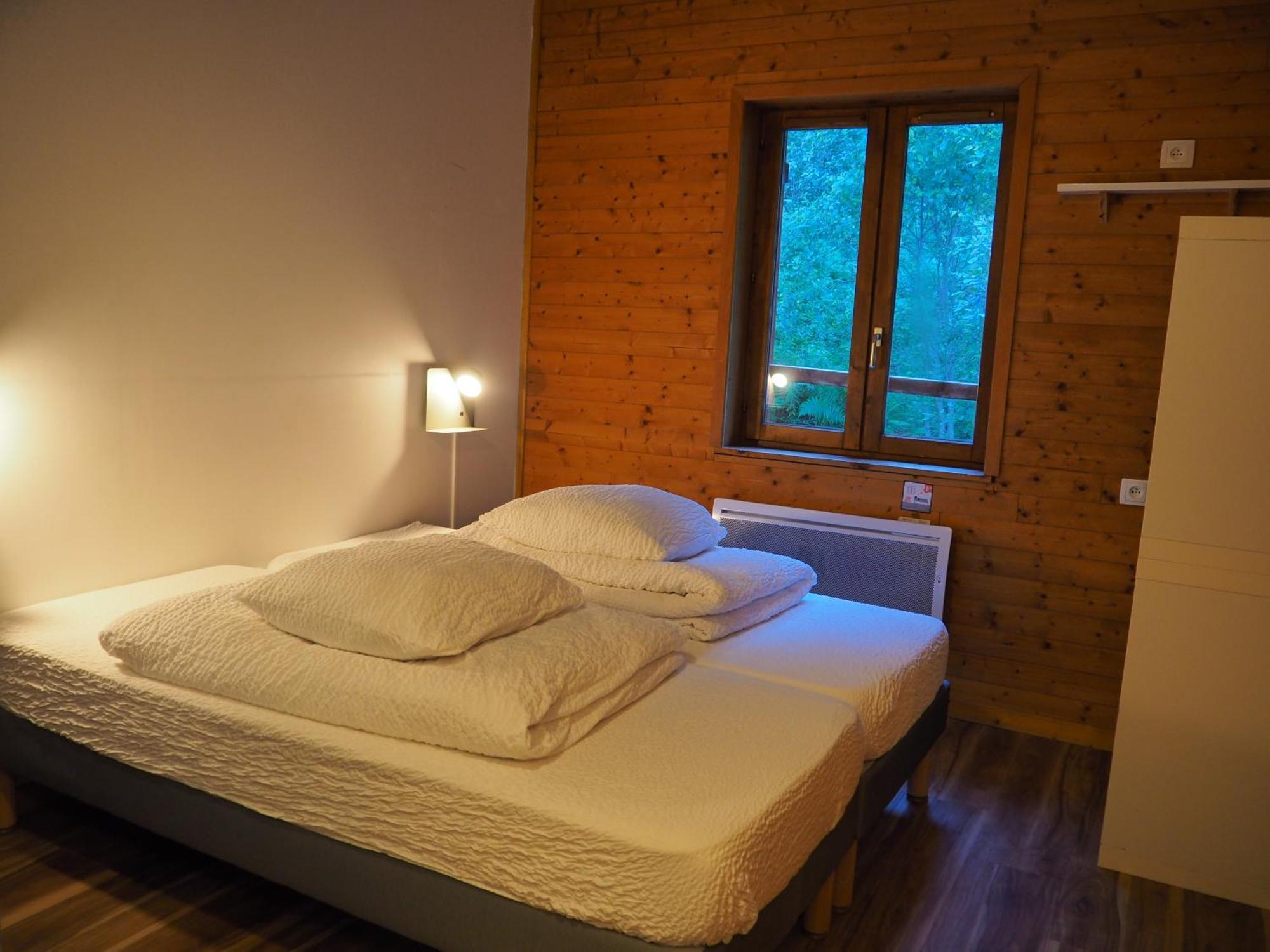 Auberge De Jeunesse Hi Ла-Клюсаз Экстерьер фото