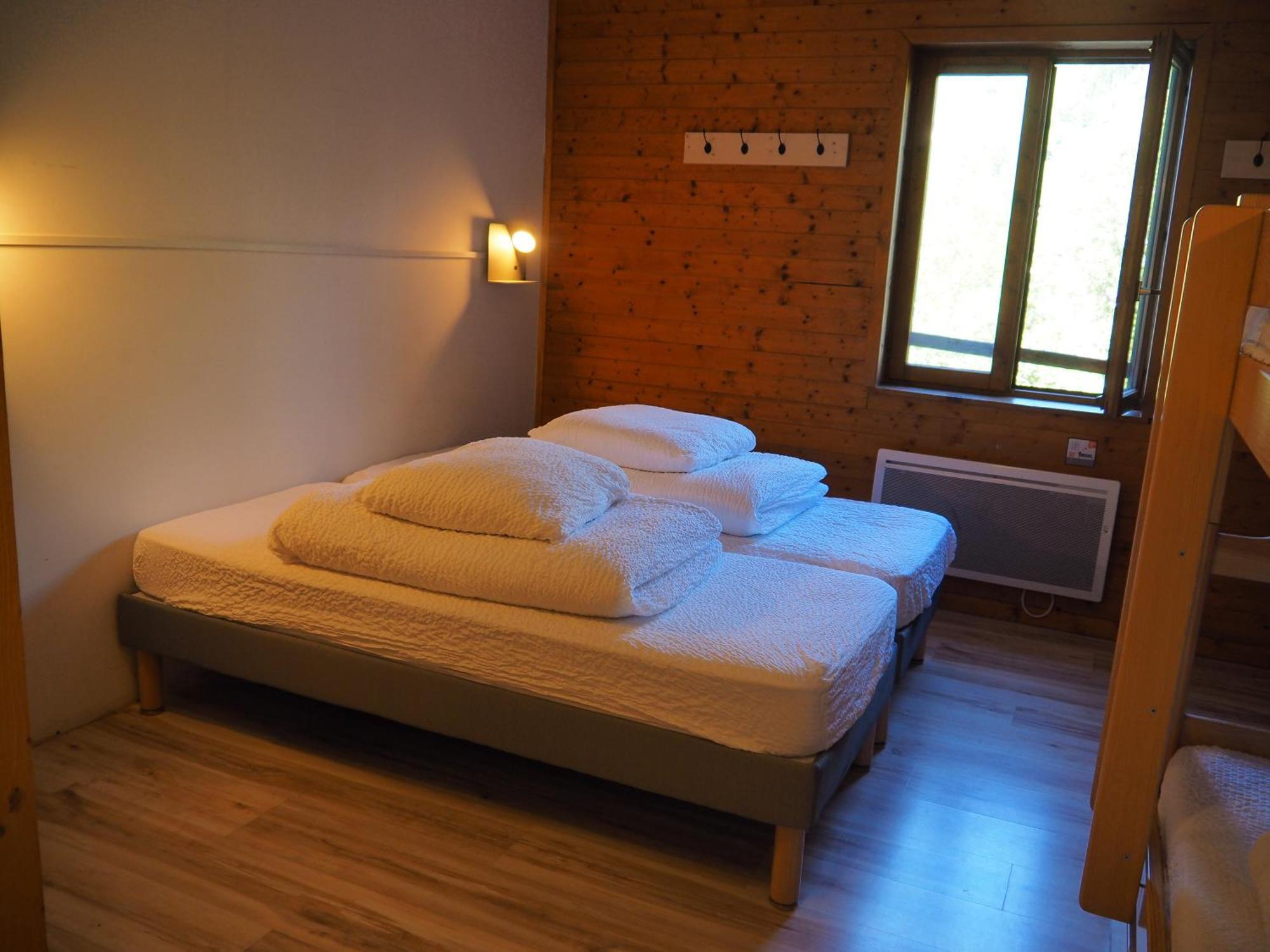 Auberge De Jeunesse Hi Ла-Клюсаз Экстерьер фото