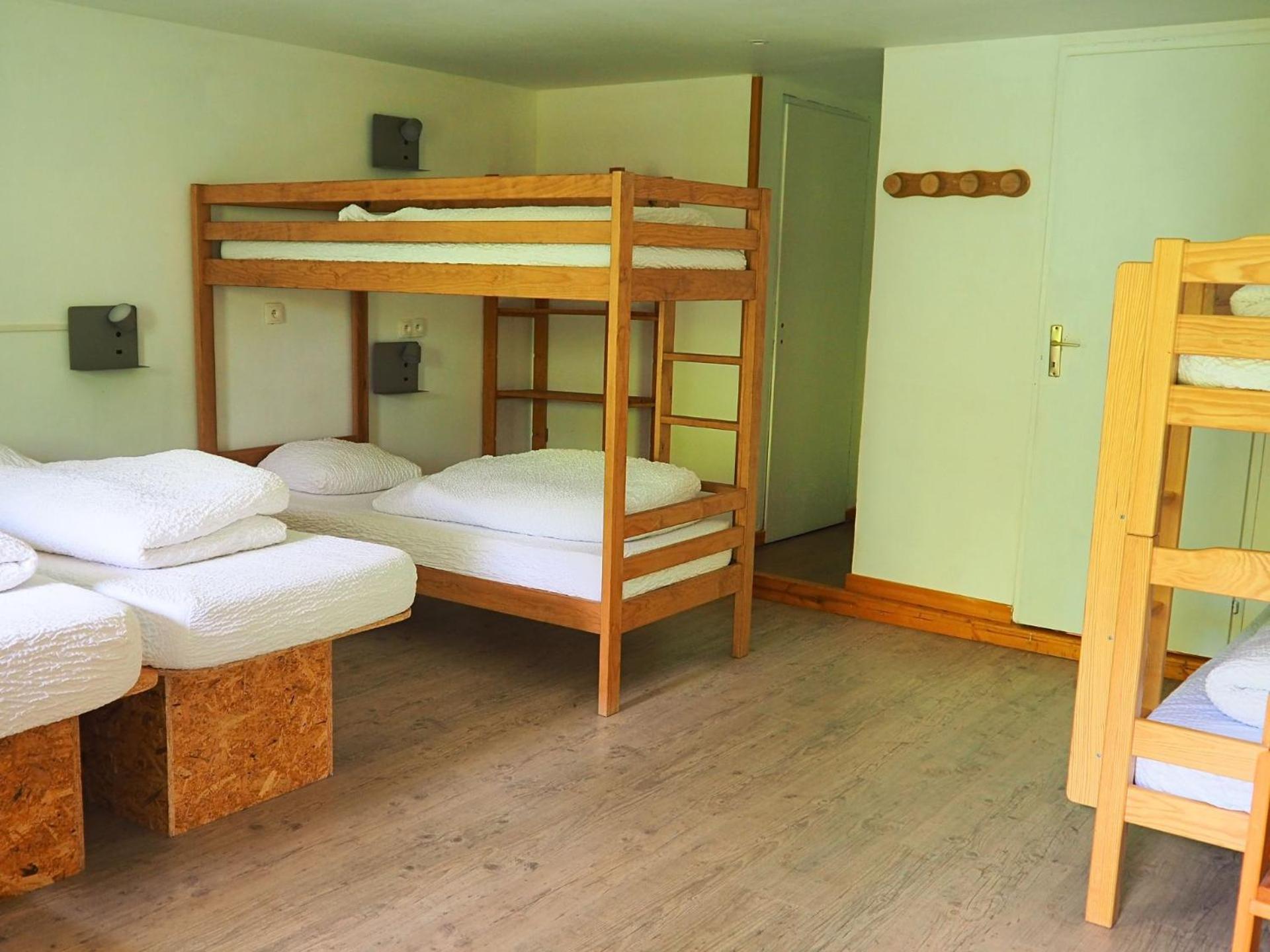 Auberge De Jeunesse Hi Ла-Клюсаз Номер фото