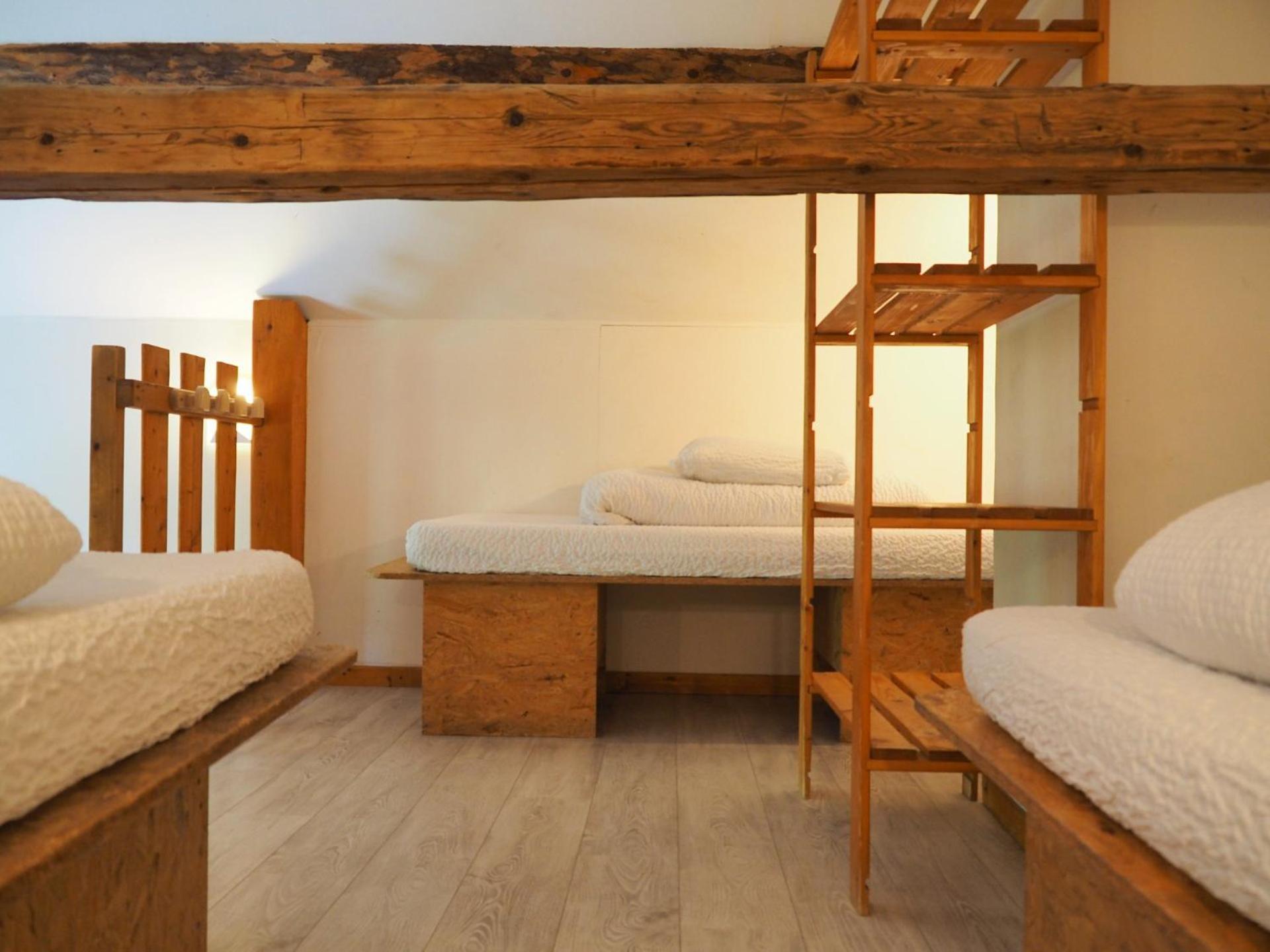 Auberge De Jeunesse Hi Ла-Клюсаз Номер фото